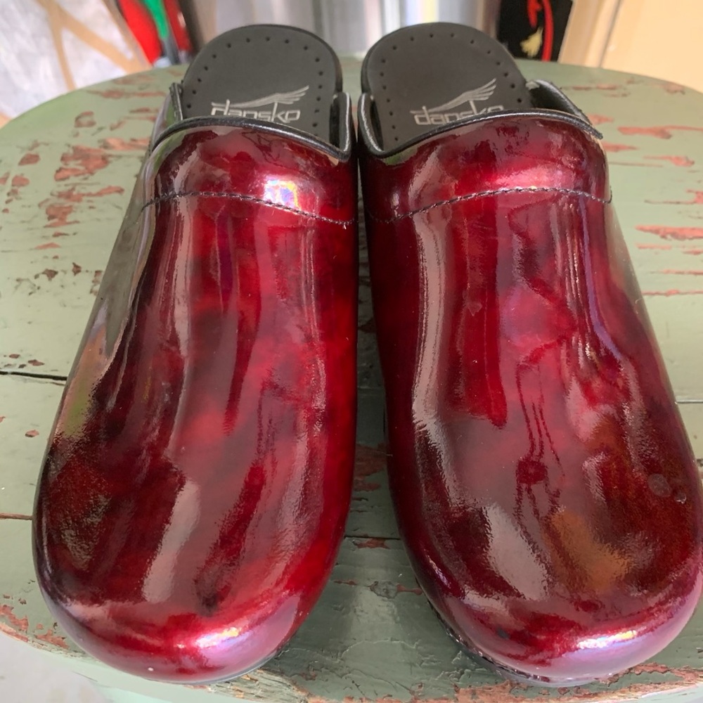 Medical Dansko Red clog shoes size 7